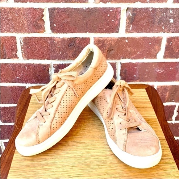 Lucky Brand Laurina Tan Leather Lace Up Sneakers - Picture 2 of 9
